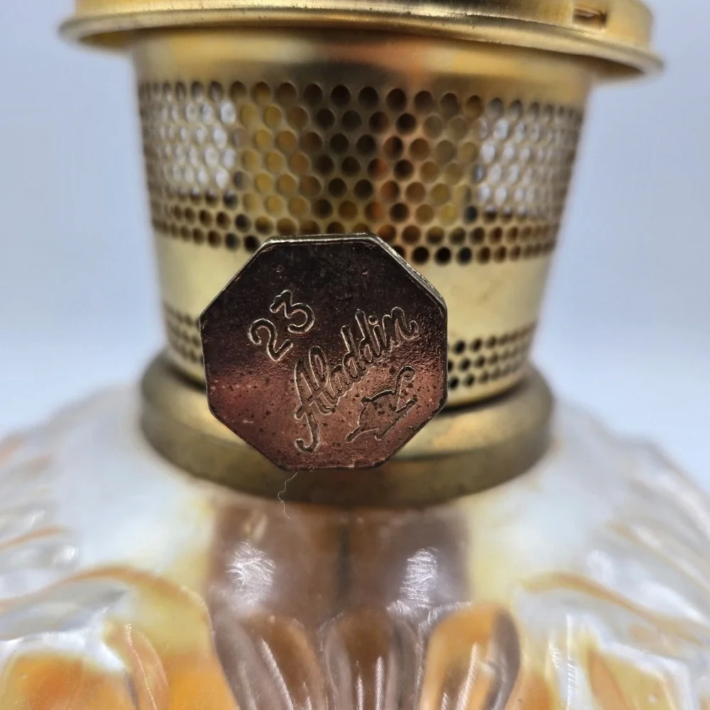 Vtg Aladdin Genie II Oil Lamp Clear Glass Font Shell Design Brass Collar
